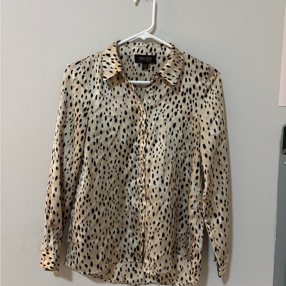 Banana Republic Cream and Black Button Down Shirt